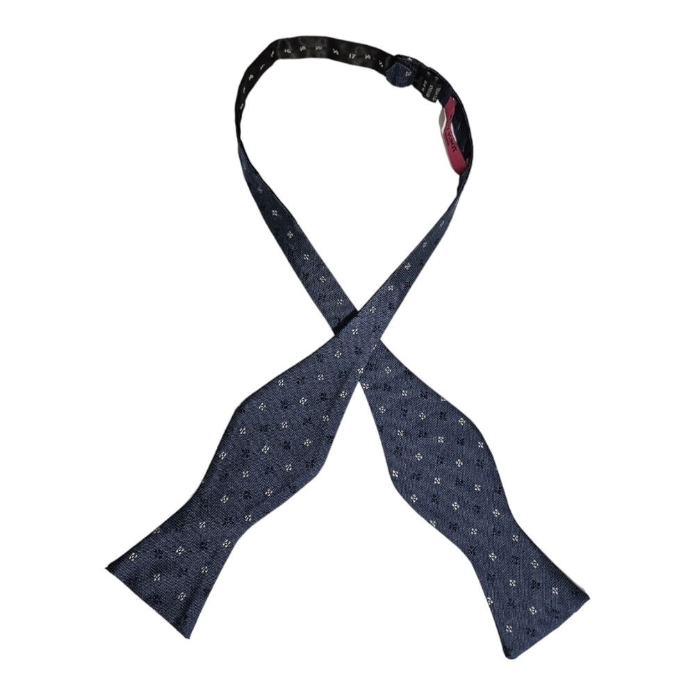 WHY KNOT BY JOS. A. BANK Blue Floral Silk Blend DESIGNER Self Bow Tie